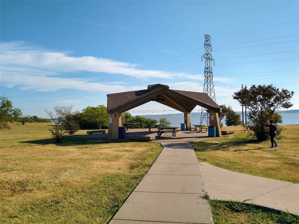 1846 Bayfront Drive Dallas, TX 75051