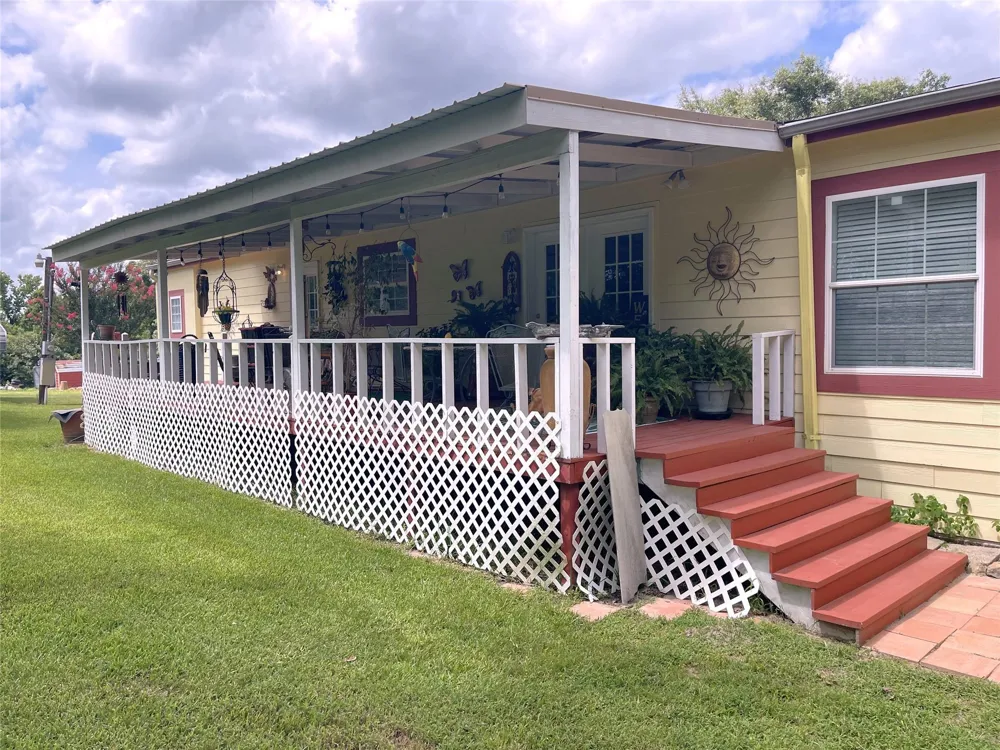 1666 Us Highway 84 Oakwood, TX 75855