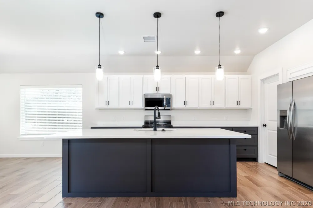 1312 Hummingbird Lane Grove, OK 74344