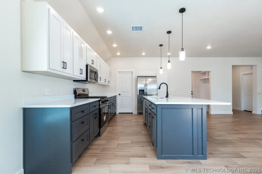 1312 Hummingbird Lane Grove, OK 74344