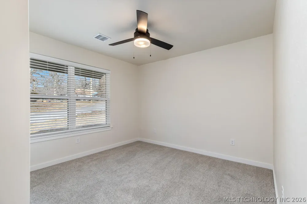1312 Hummingbird Lane Grove, OK 74344