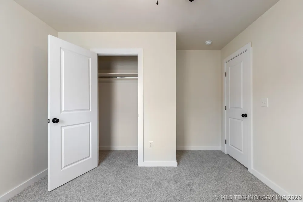 1312 Hummingbird Lane Grove, OK 74344