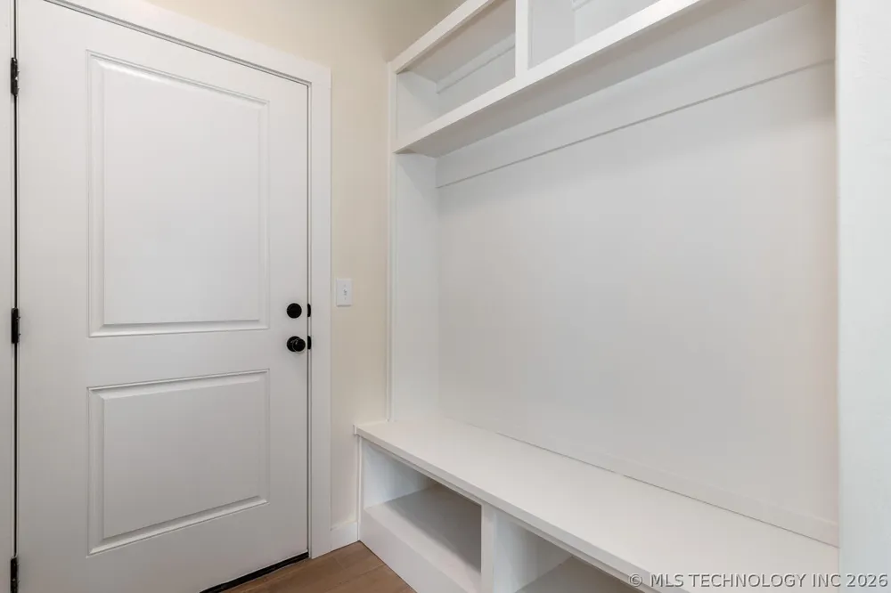 1312 Hummingbird Lane Grove, OK 74344