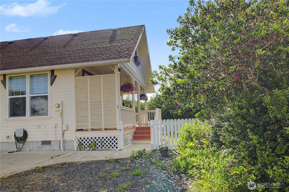 493 Ocean Spray St SW #A Ocean Shores, WA 98569