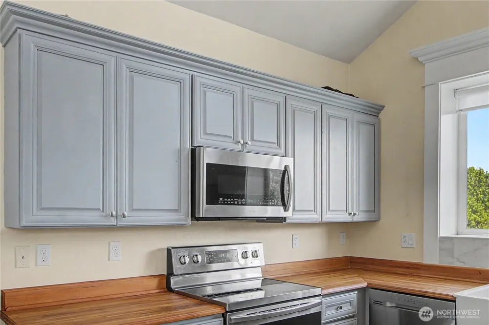 493 Ocean Spray St SW #A Ocean Shores, WA 98569