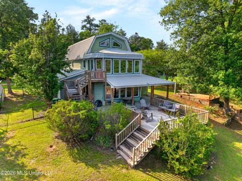 203 John Henry Lake Road
