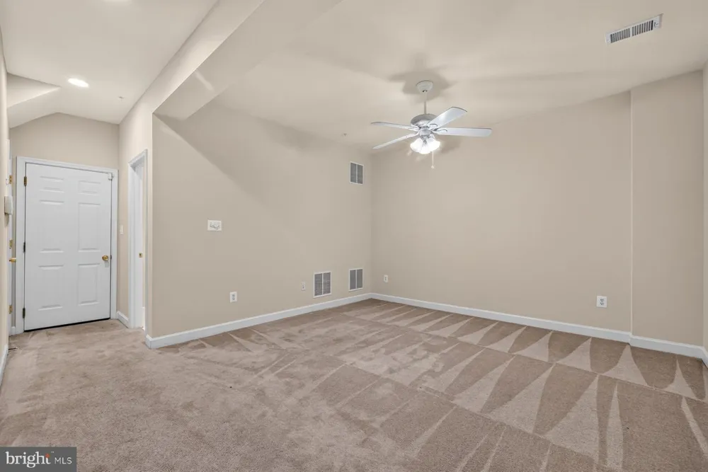 13013 SAINT CLAIR ROAD Clarksburg, MD 20871