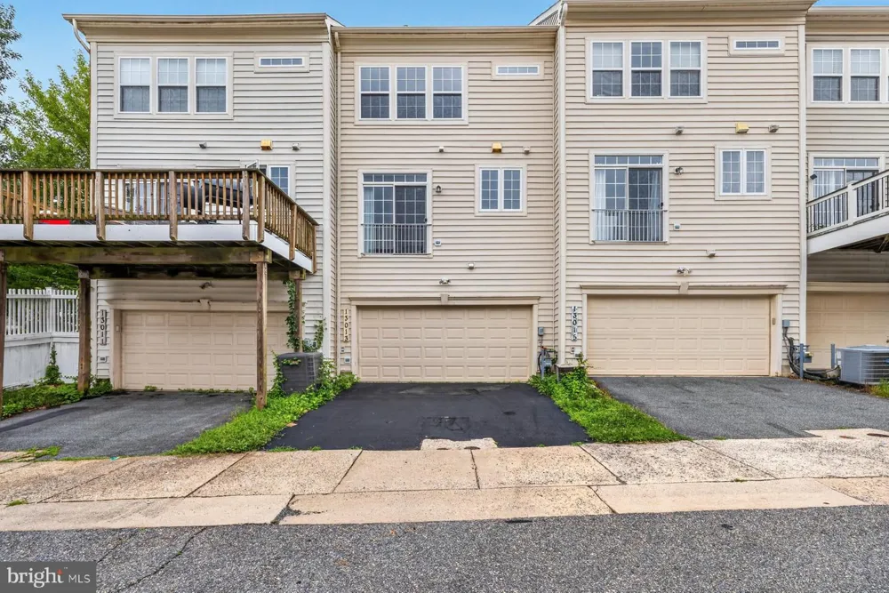 13013 SAINT CLAIR ROAD Clarksburg, MD 20871