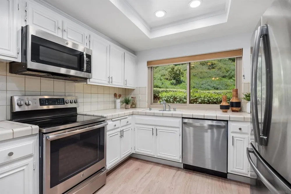 2286 Caminito Preciosa Norte La Jolla, CA 92037