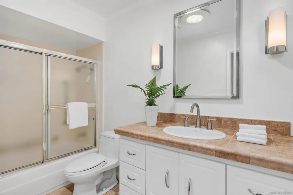 2286 Caminito Preciosa Norte La Jolla, CA 92037