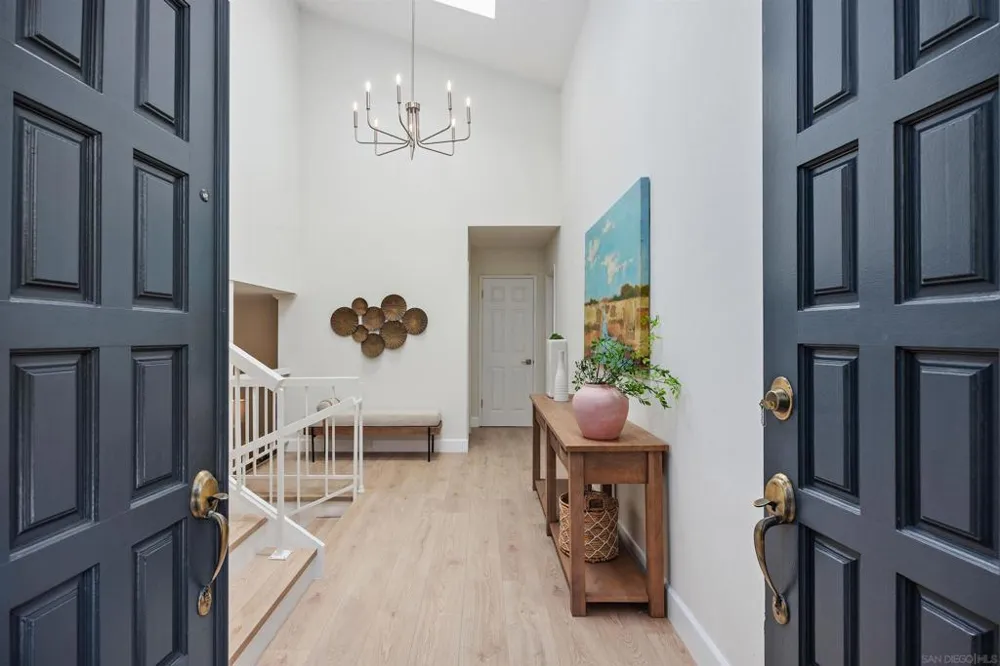 2286 Caminito Preciosa Norte La Jolla, CA 92037