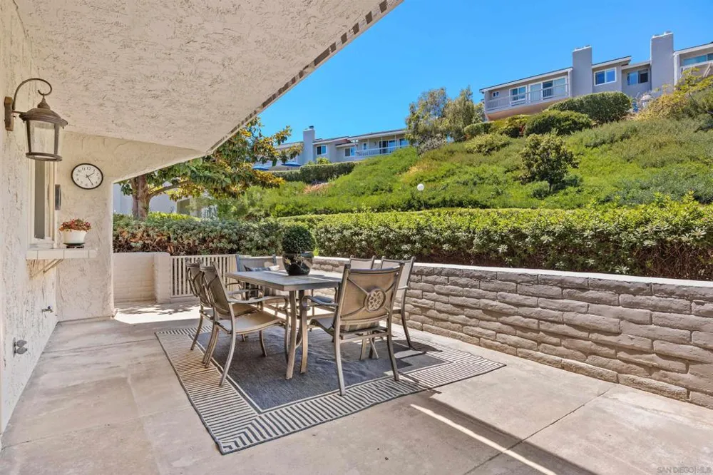 2286 Caminito Preciosa Norte La Jolla, CA 92037