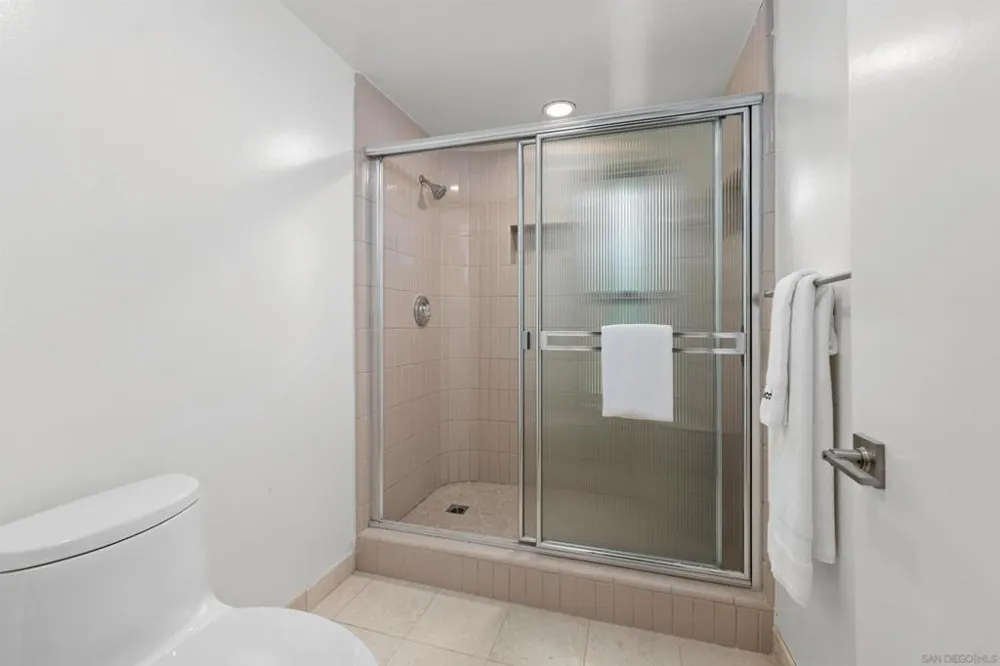 2286 Caminito Preciosa Norte La Jolla, CA 92037