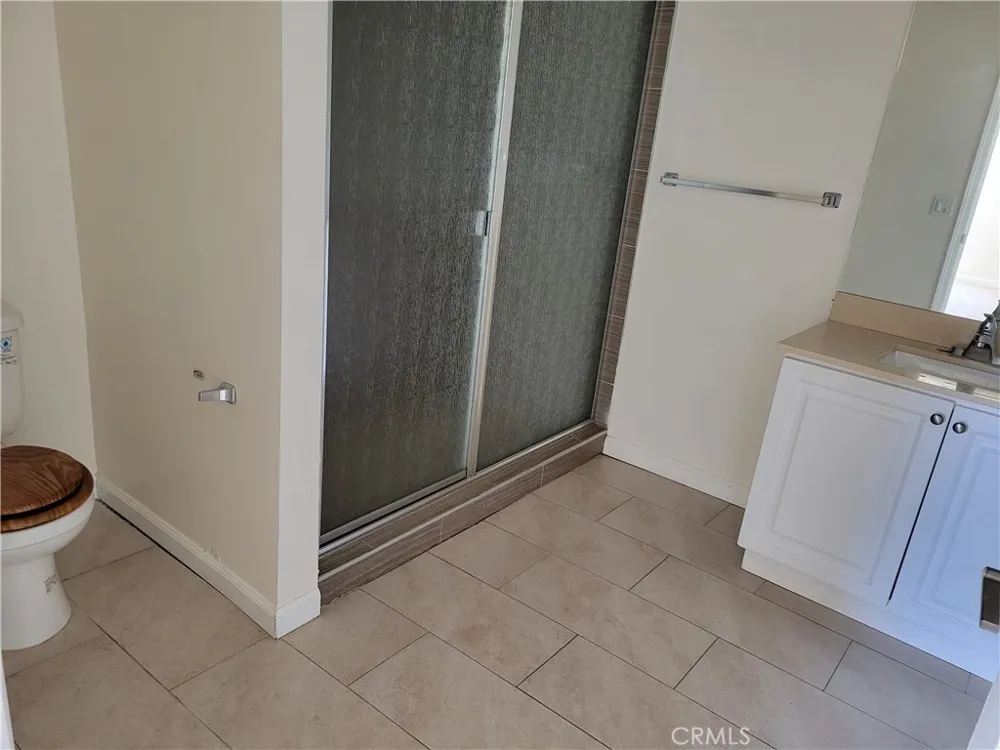 9126 Langdon Avenue #303 North Hills, CA 91343