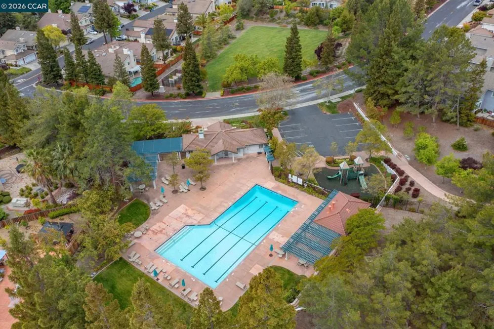 3385 Green Meadow Dr Danville, CA 94506