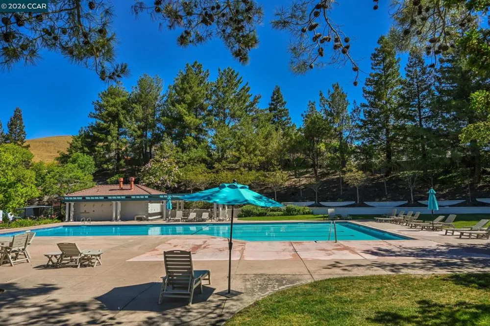 3385 Green Meadow Dr Danville, CA 94506