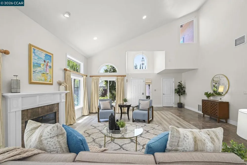 3385 Green Meadow Dr Danville, CA 94506