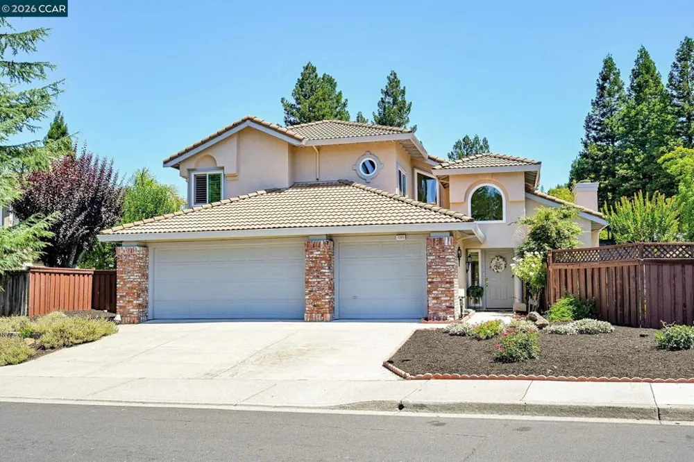 3385 Green Meadow Dr Danville, CA 94506