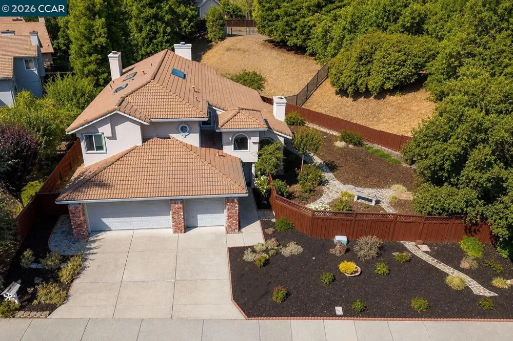 3385 Green Meadow Dr Danville, CA 94506