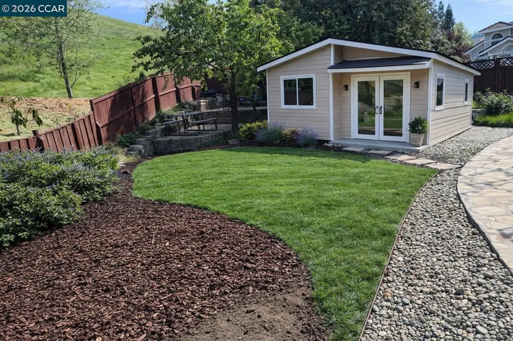 3385 Green Meadow Dr Danville, CA 94506