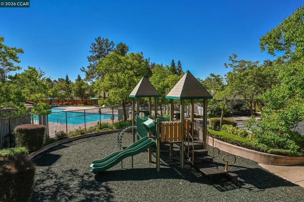3385 Green Meadow Dr Danville, CA 94506
