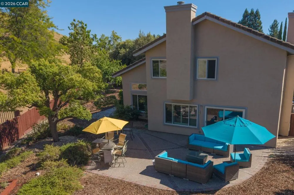 3385 Green Meadow Dr Danville, CA 94506
