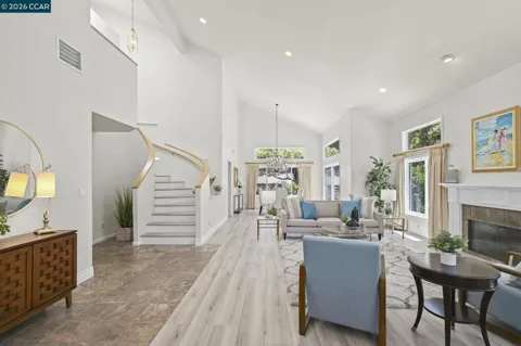 3385 Green Meadow Dr