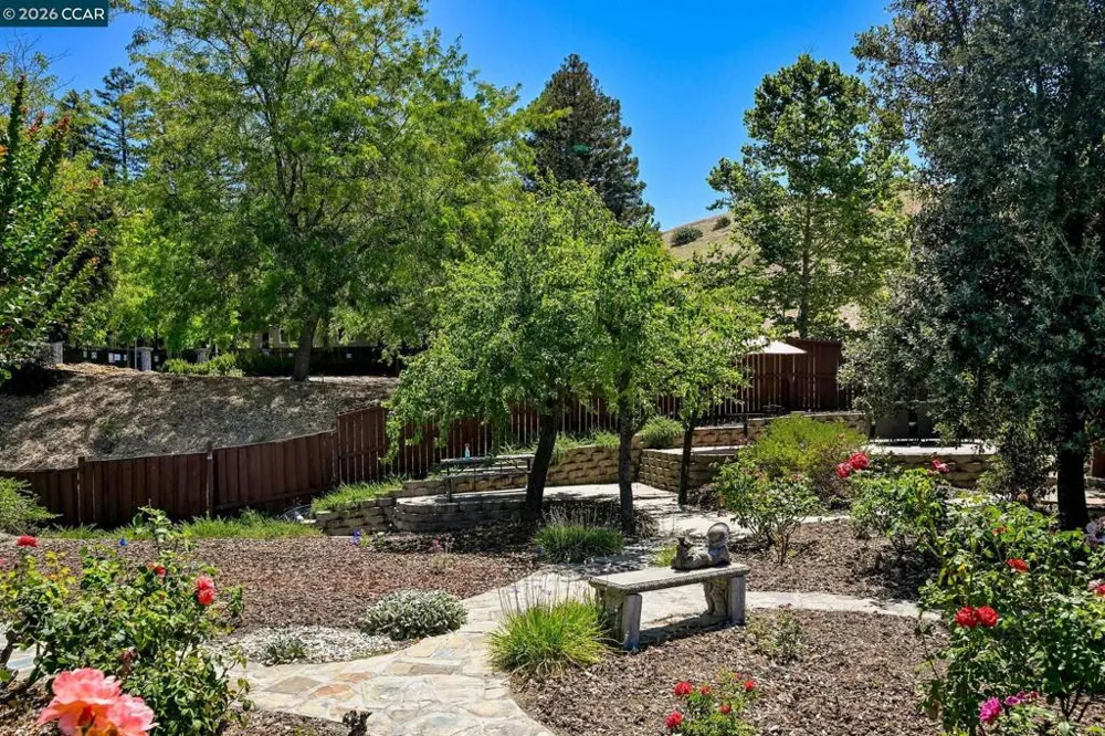3385 Green Meadow Dr Danville, CA 94506