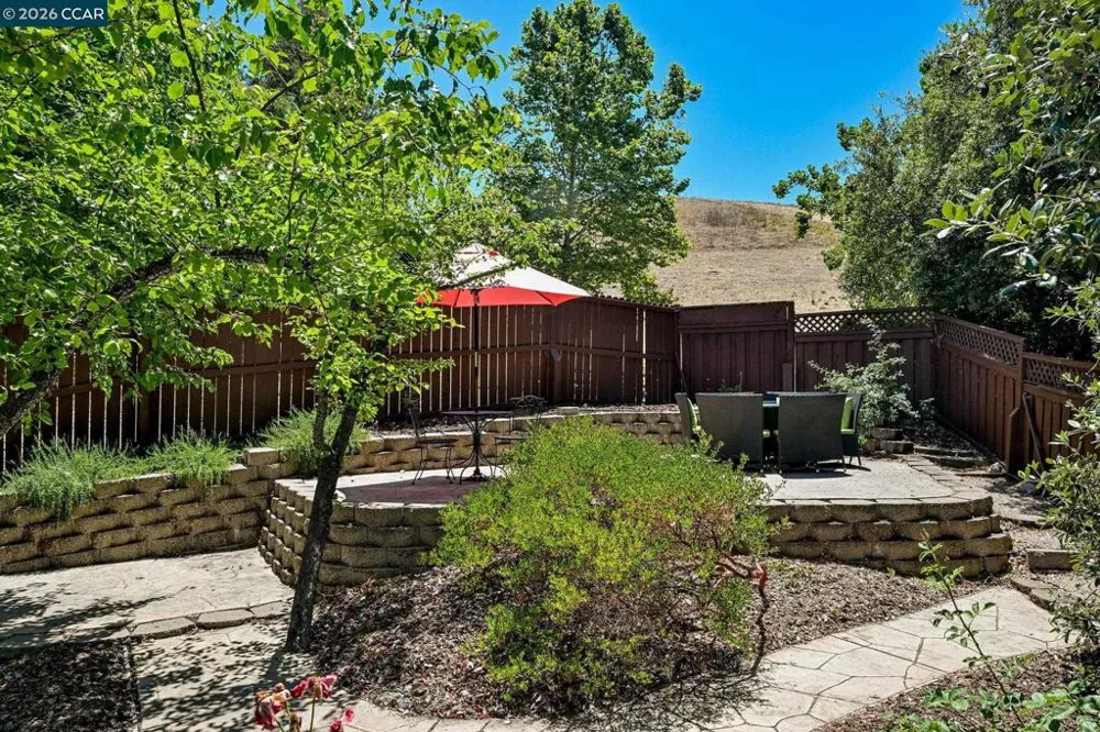 3385 Green Meadow Dr Danville, CA 94506