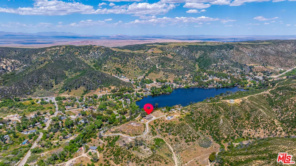 18087 Newview Drive Lake Hughes, CA 93532