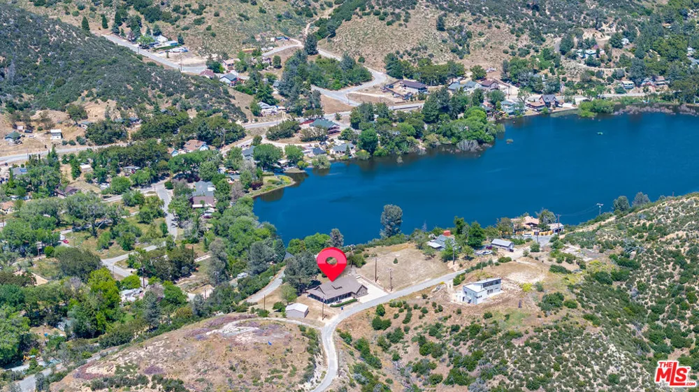 18087 Newview Drive Lake Hughes, CA 93532