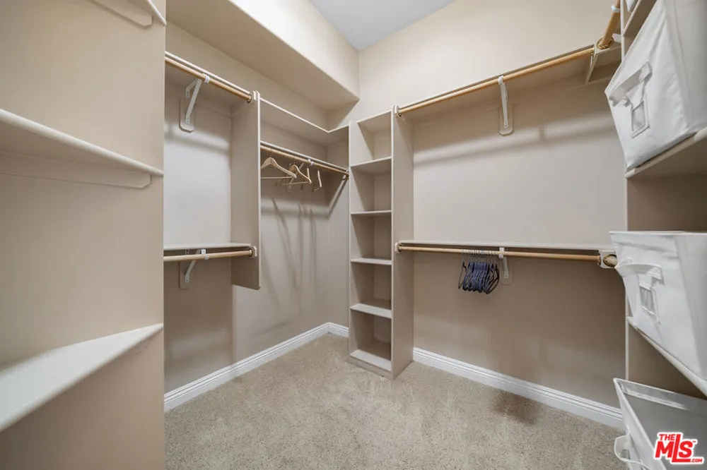 18087 Newview Drive Lake Hughes, CA 93532