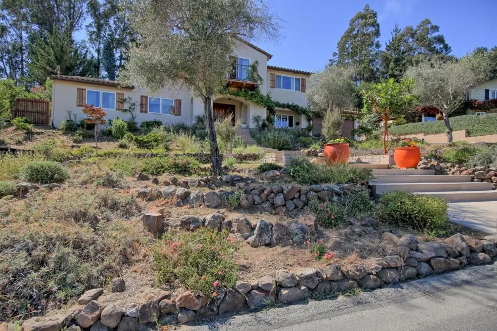 Address Not Shown Aptos, CA 95003