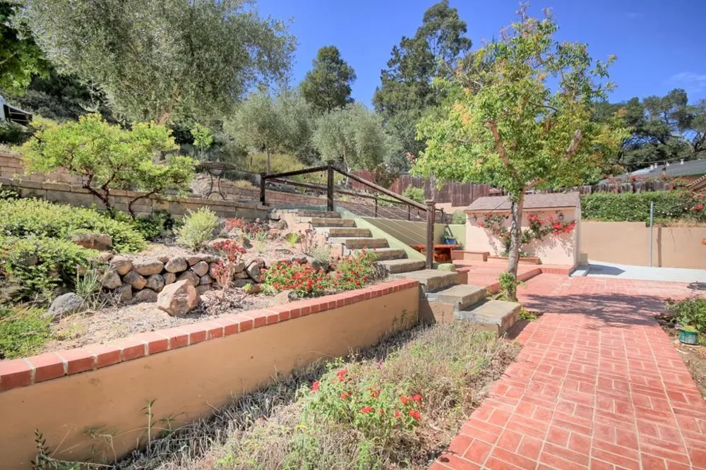 Address Not Shown Aptos, CA 95003