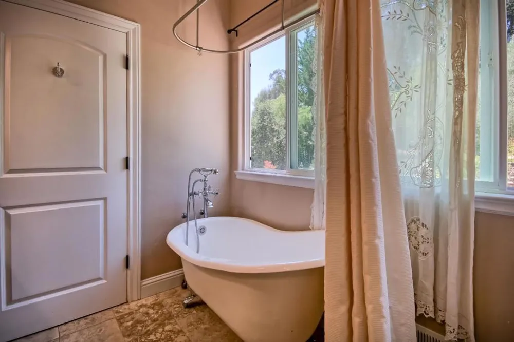 Address Not Shown Aptos, CA 95003