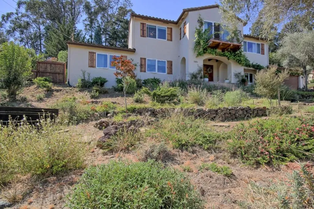 Address Not Shown Aptos, CA 95003