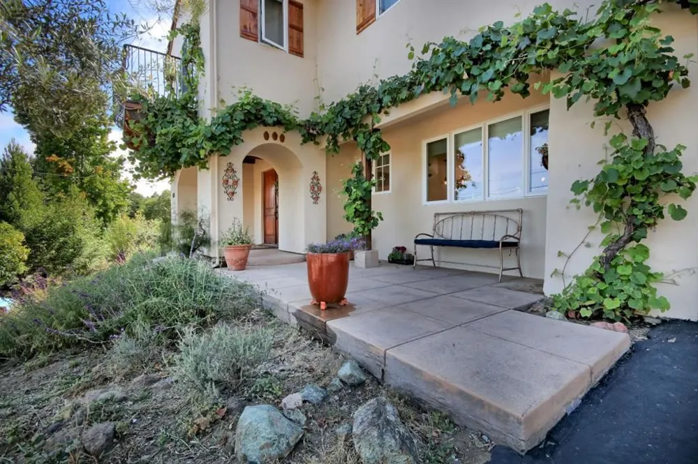 Address Not Shown Aptos, CA 95003