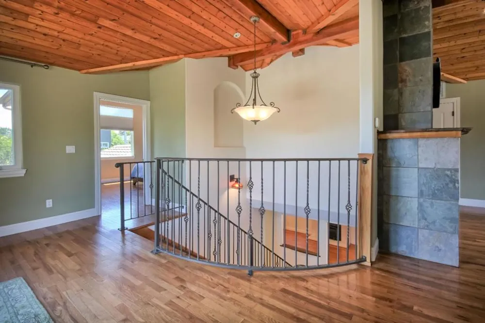 Address Not Shown Aptos, CA 95003