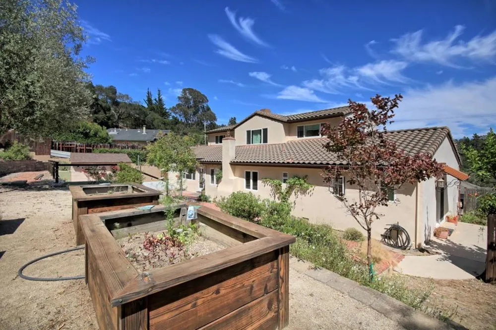 Address Not Shown Aptos, CA 95003