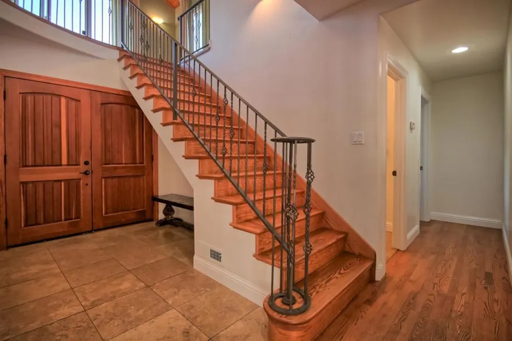 Address Not Shown Aptos, CA 95003