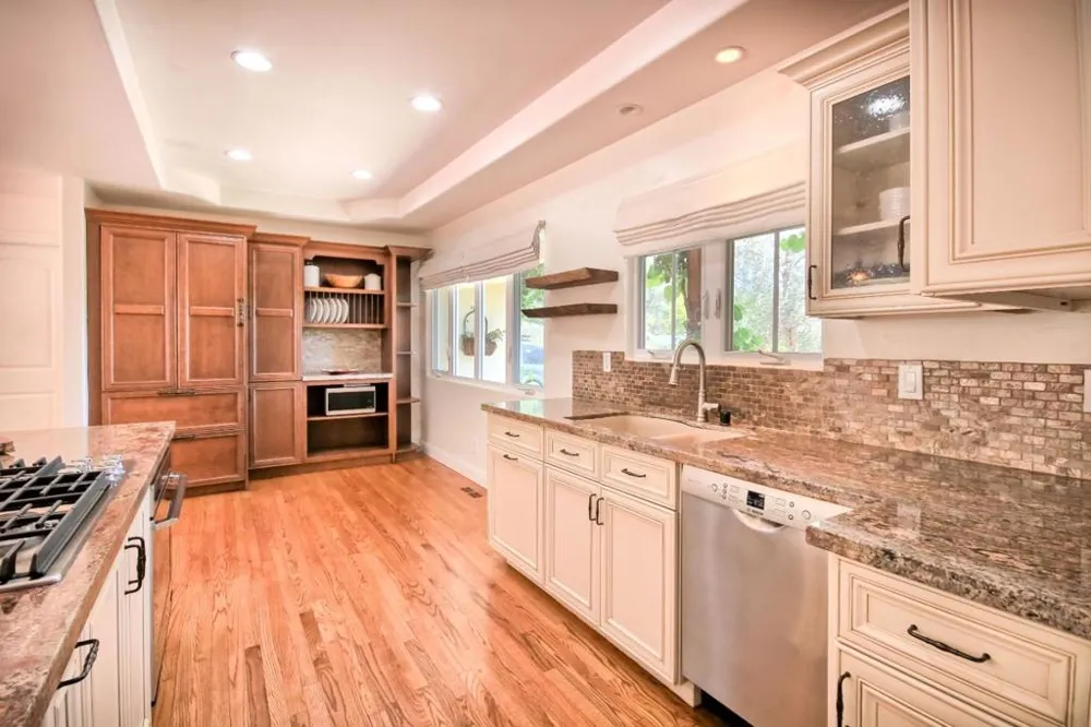 Address Not Shown Aptos, CA 95003