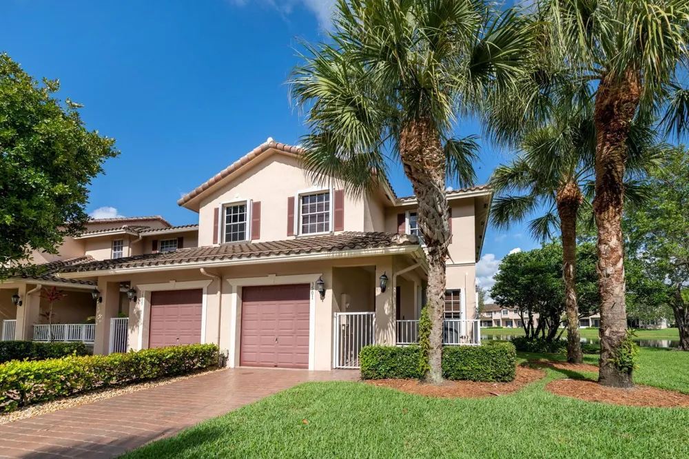3501 Lakeside Drive Davie, FL 33328