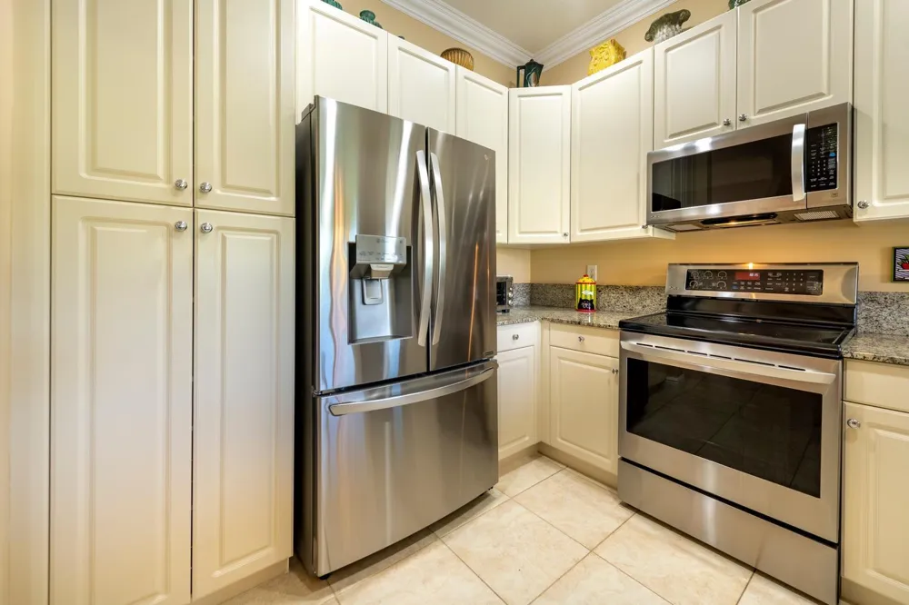 3501 Lakeside Drive Davie, FL 33328
