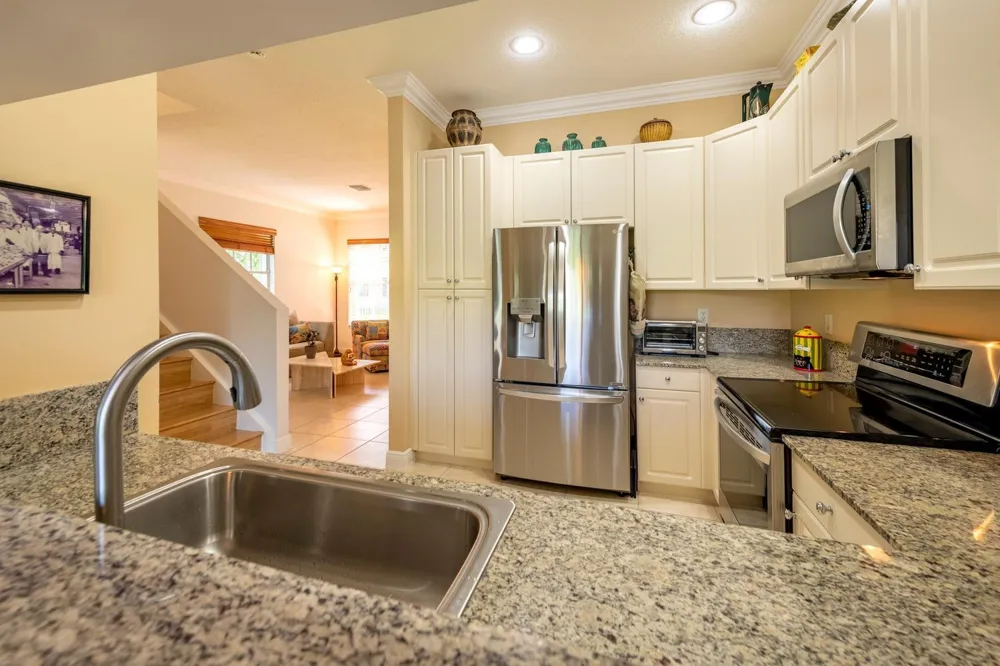 3501 Lakeside Drive Davie, FL 33328