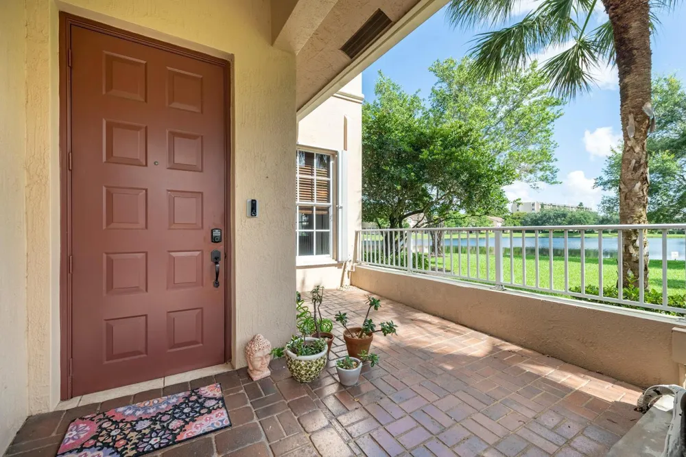 3501 Lakeside Drive Davie, FL 33328