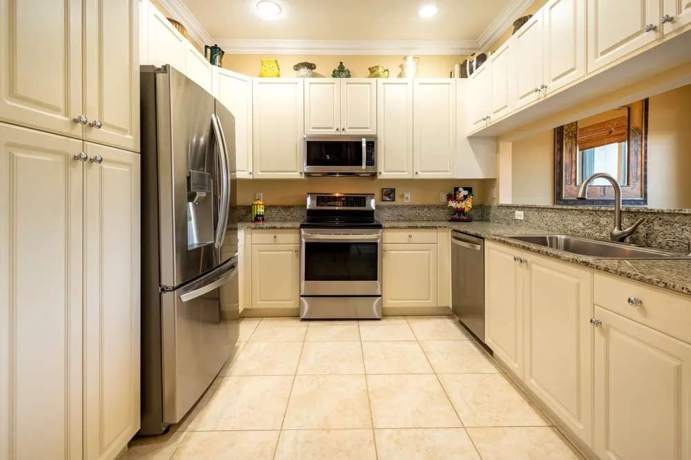 3501 Lakeside Drive Davie, FL 33328