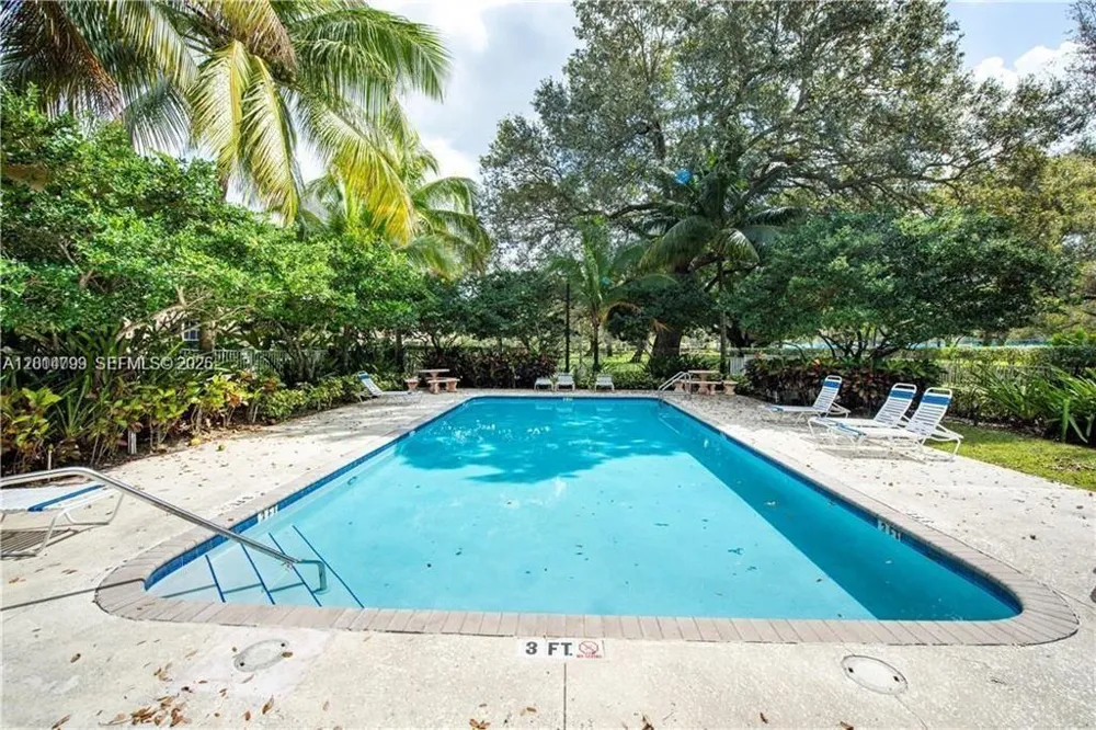 3501 Lakeside Drive Davie, FL 33328