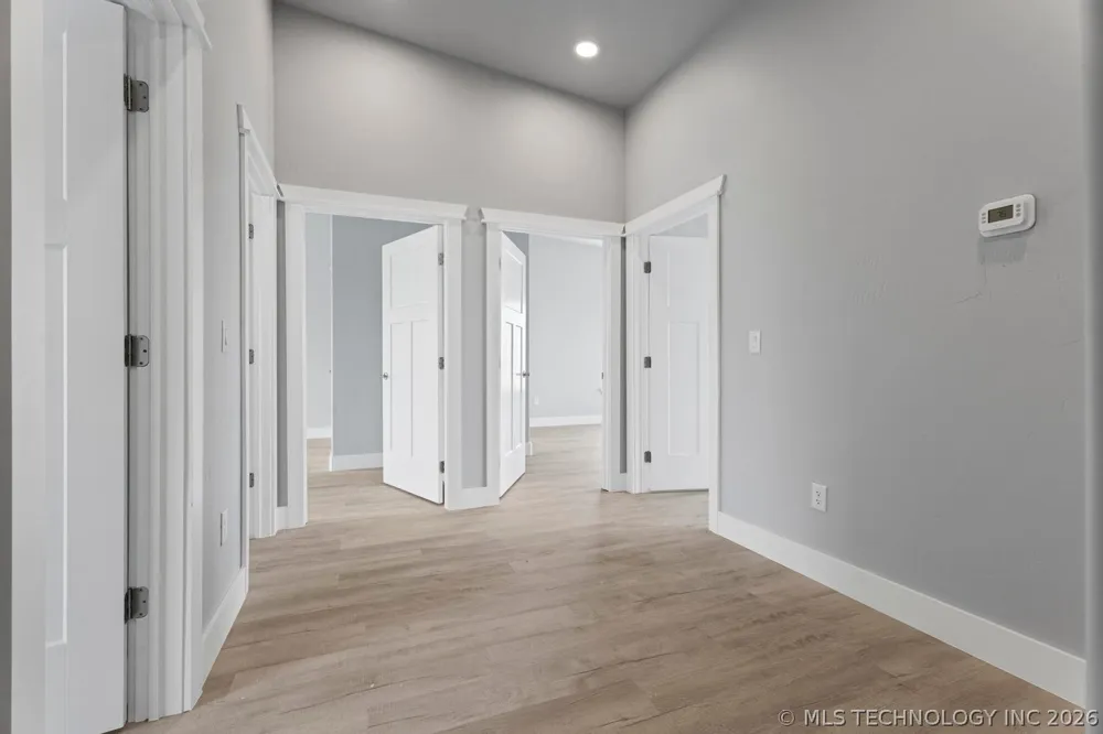 1664 Pin Oak Street Grove, OK 74344