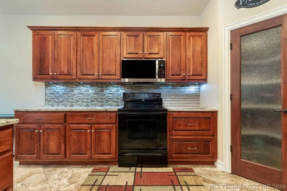 29524 S 585 COURT Grove, OK 74344