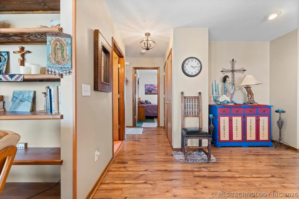 1106 Red Bud Drive Grove, OK 74344